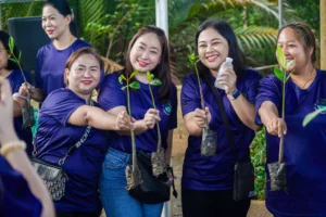 กิจกรรม CSR ปลูกป่าชายเลนบางปู SO Outsourcing สยามราชธานี